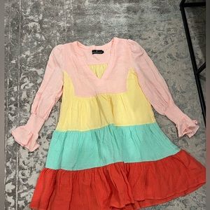 Adorable colored dress. Size small!! Perfect condition!!!